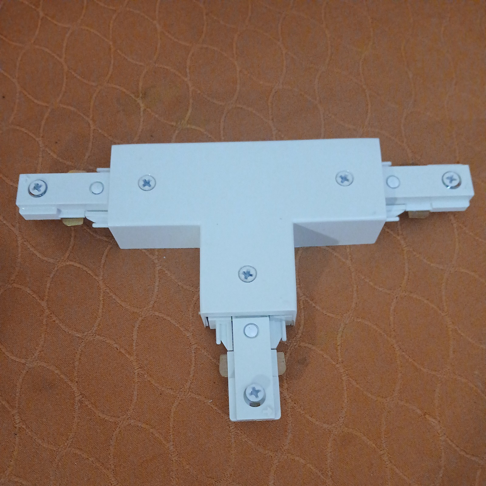 Juno T25 RP WH Trac Lighting Trac Master T Connector Opposite Polarity, White Fi