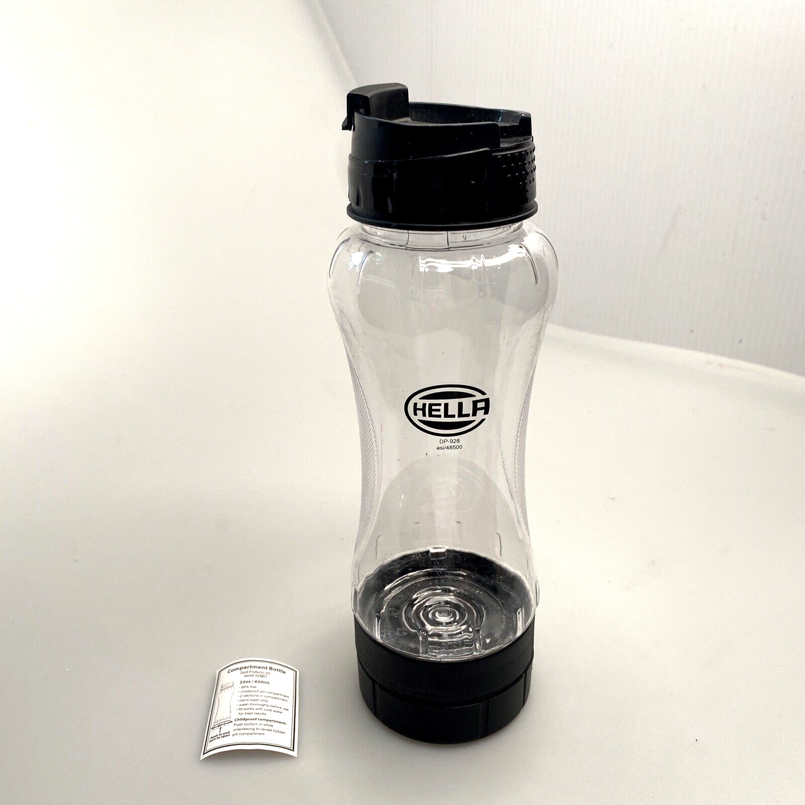 Hella 22 oz Shaker Bottle w/ Child Proof Vitamin Storage Container by Dard-