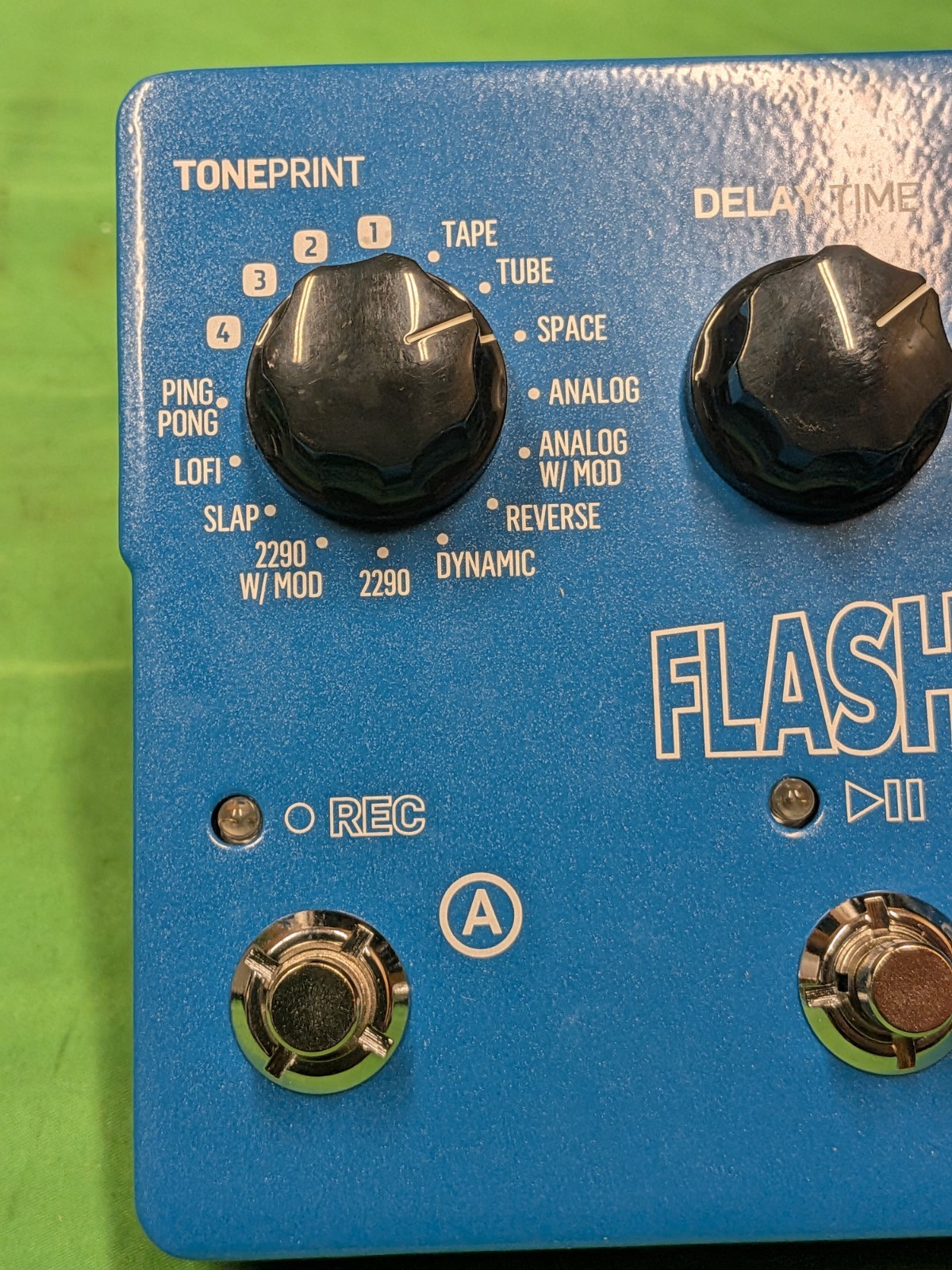TC Electronic Flashback X4 Looper Guitar Effect Pedal