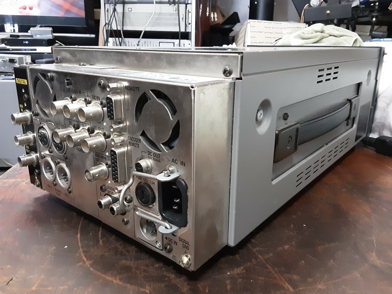 Panasonic AJ-D95dc SDI