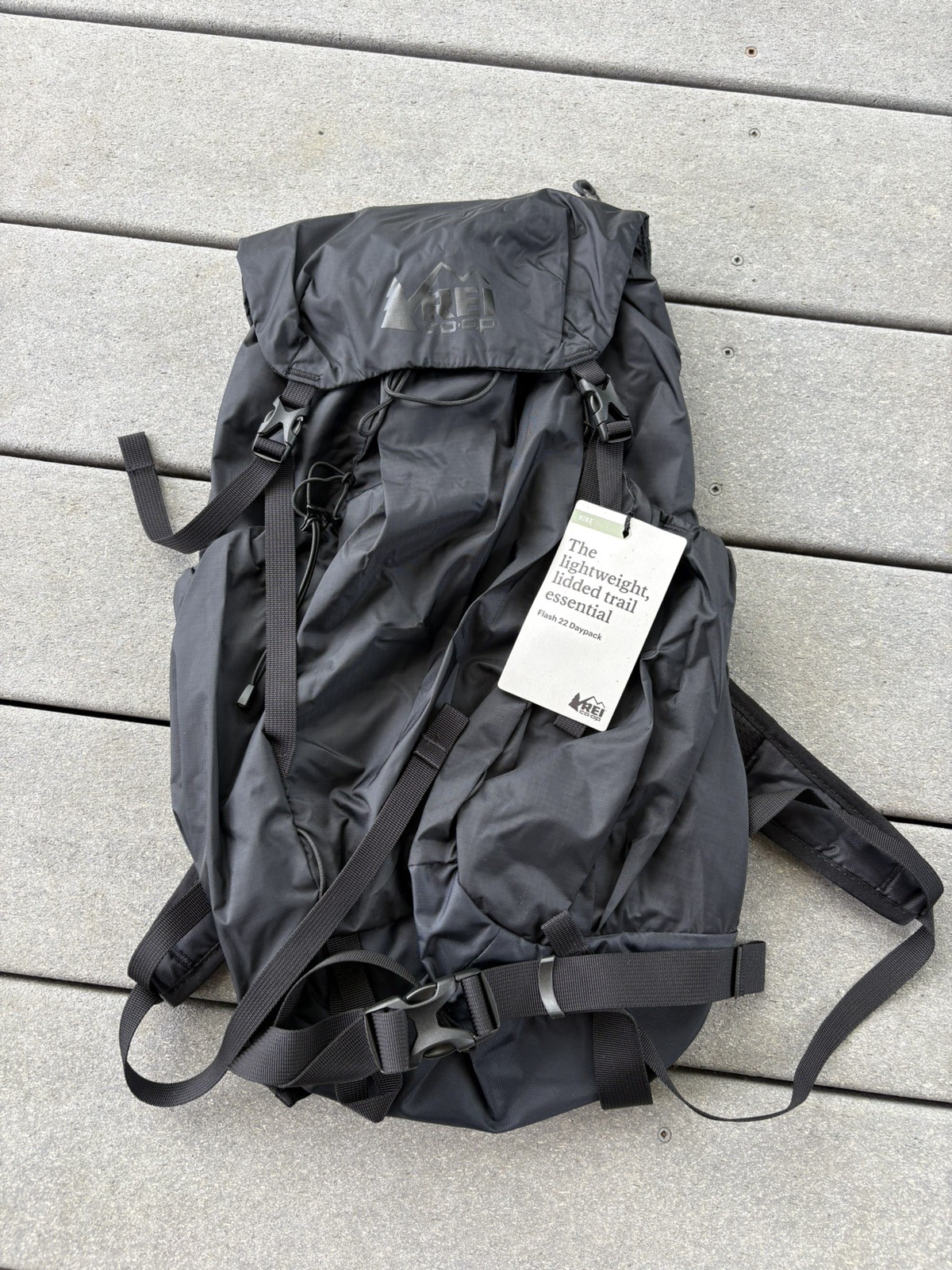 REI Co-Op Flash 22 black lightweight DayPack Hiking
