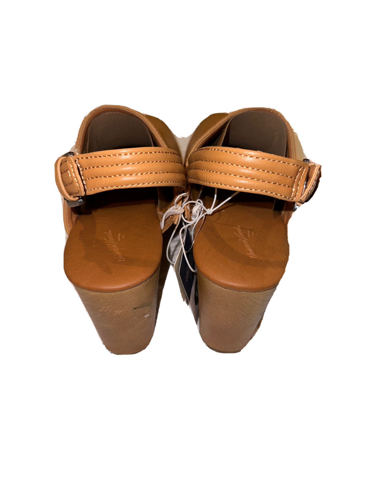 Universal Threada Womens Size 10 Tan Clogs New With Tags