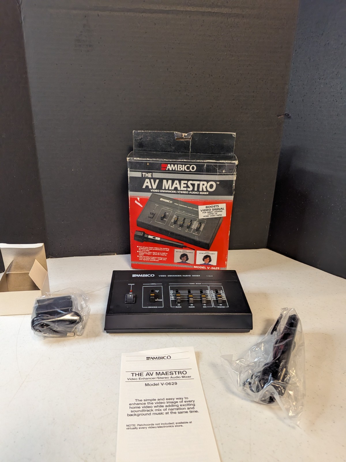 Ambico AV Maestro V-0629 Video Enhancer Stereo Audio Mixer w/ Box & Mic VTG