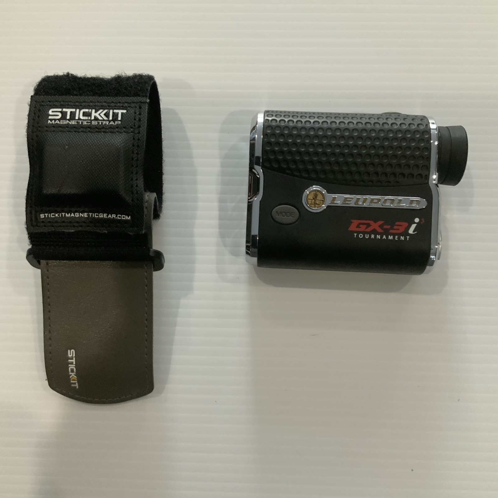 Leupold Golf GX-3i3 Tournament Black GPS/Range Finder W/ Stickit Magnetic Strap