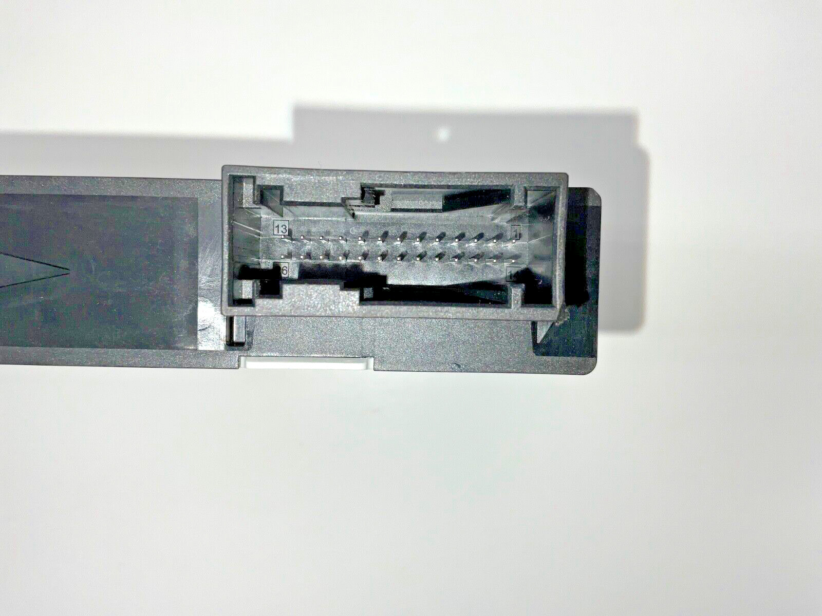 2012 BMW 550i Central Locking Module w/ Key Keyless Entry 9268751 OEM