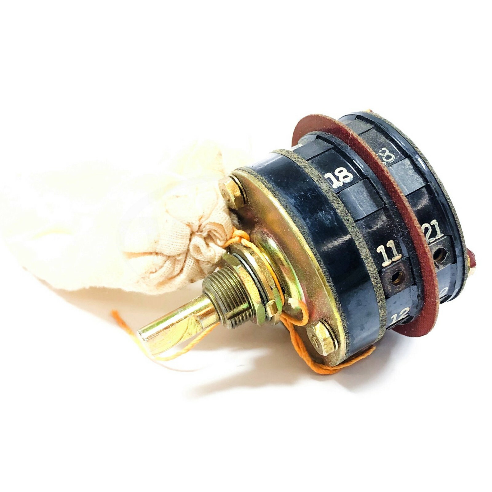 ESCD 102A3H Selector Switch, 3-Position, 2 Pole, Maintained