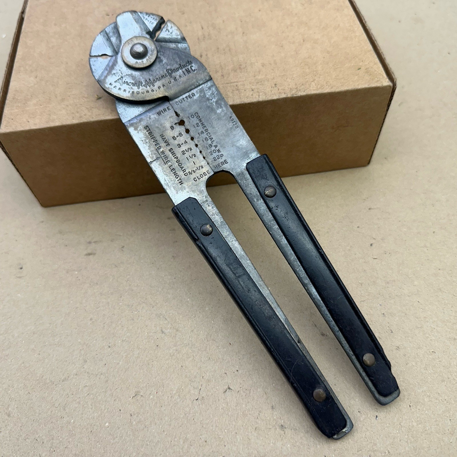 VTG AMP SECA WIRE STRIPPER, CRIMPER, AIRCRAFT MARINE PRODUCTS, HARRISBURG PA USA