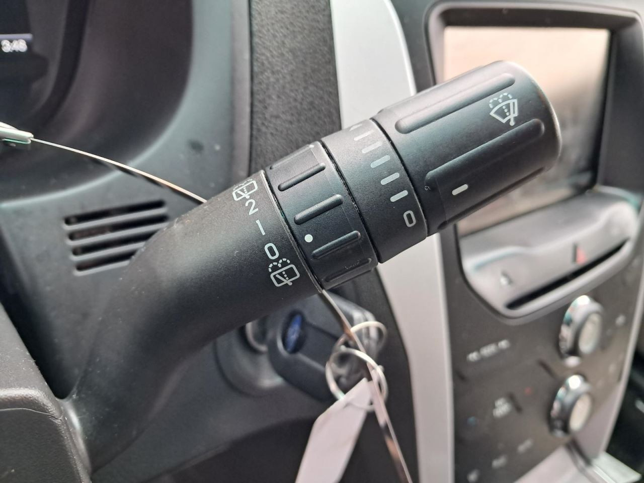 EXPLORER 2015 Glove Box 4956094