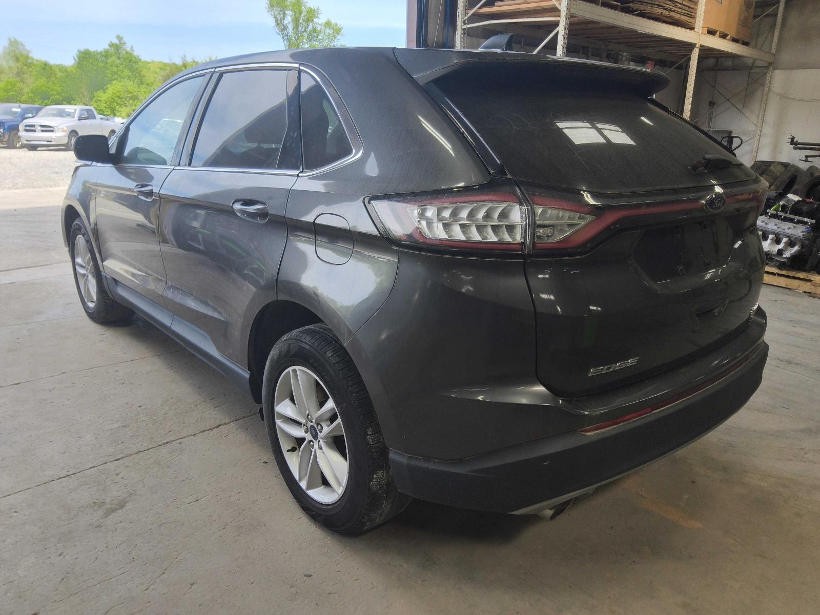 Used Battery Tray fits: 2015 Ford Edge  Grade A