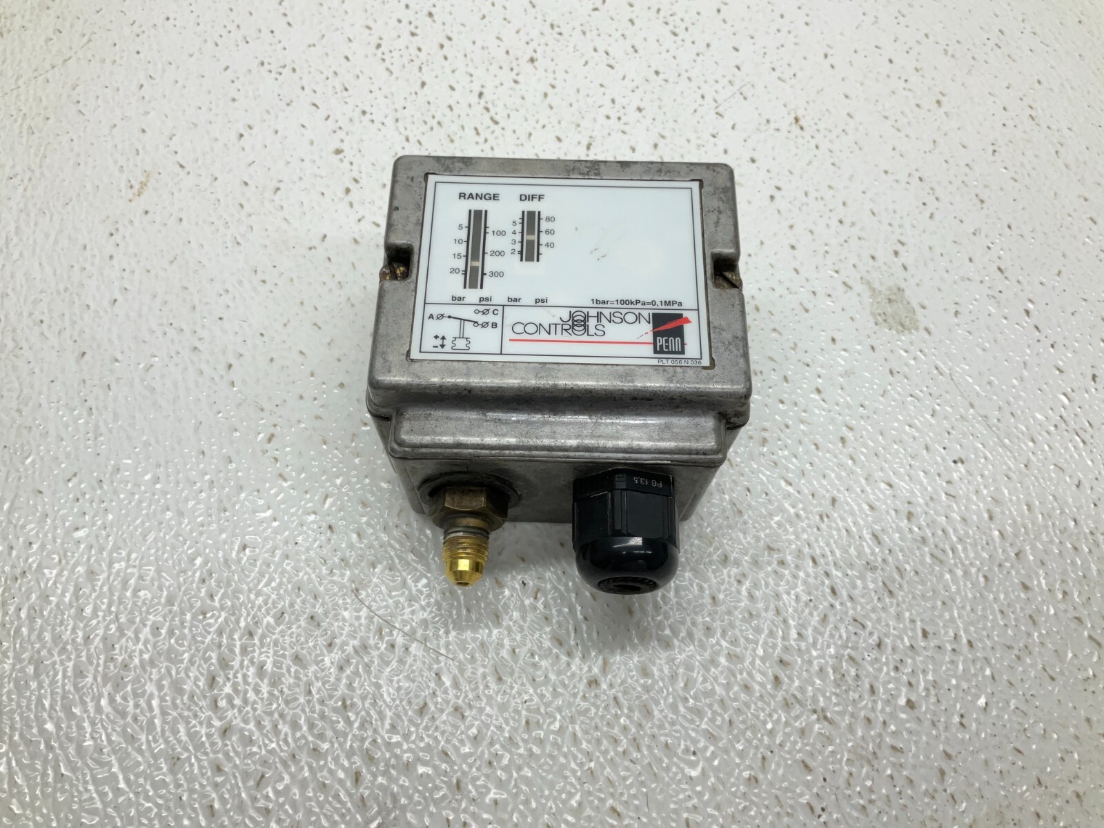 Johnson Controls P77AAA-9351 Pressure Control P77AAA9351 P77AAA