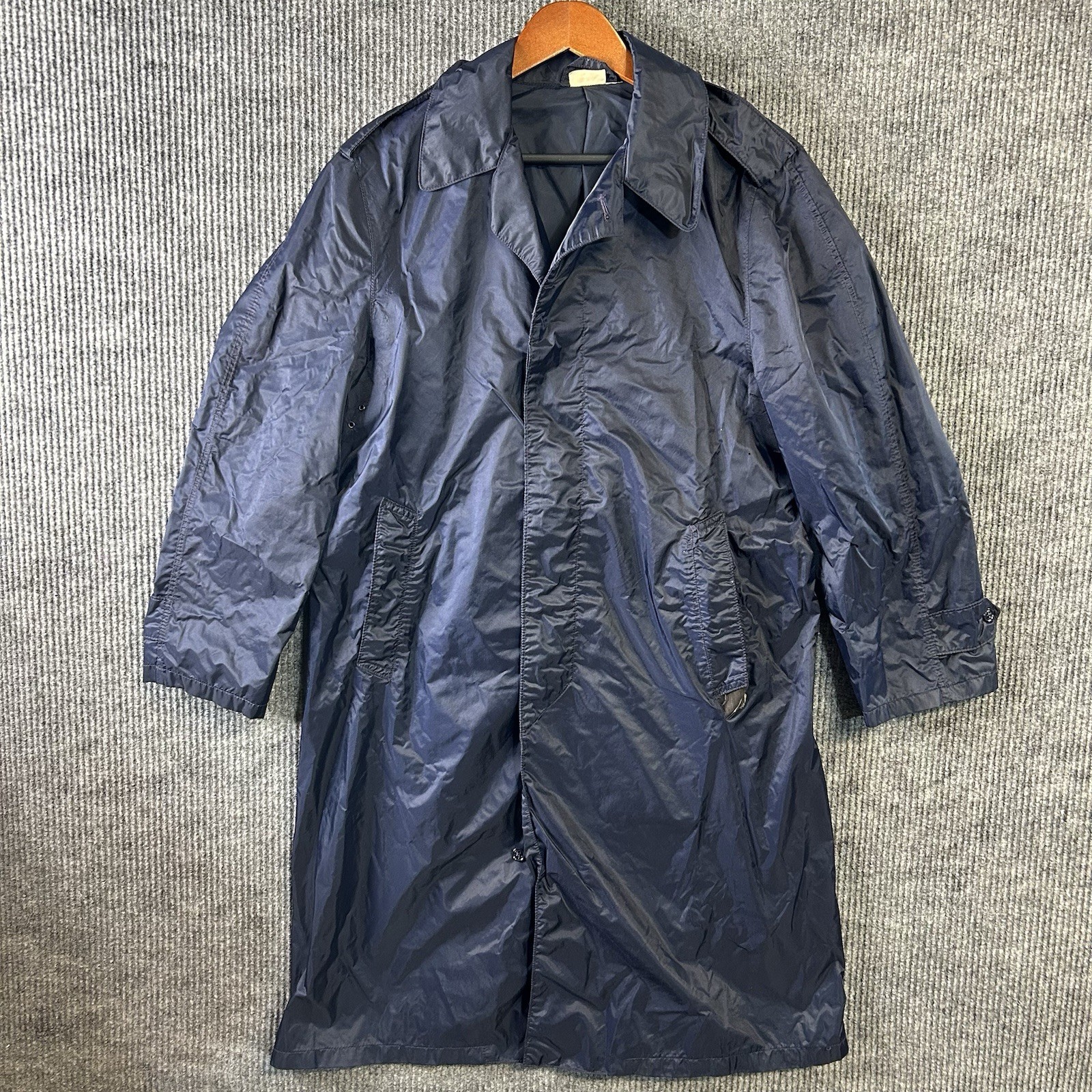 Vintage Military USAF Raincoat Men’s 36S Lightweight MIL-R-38213A Blue