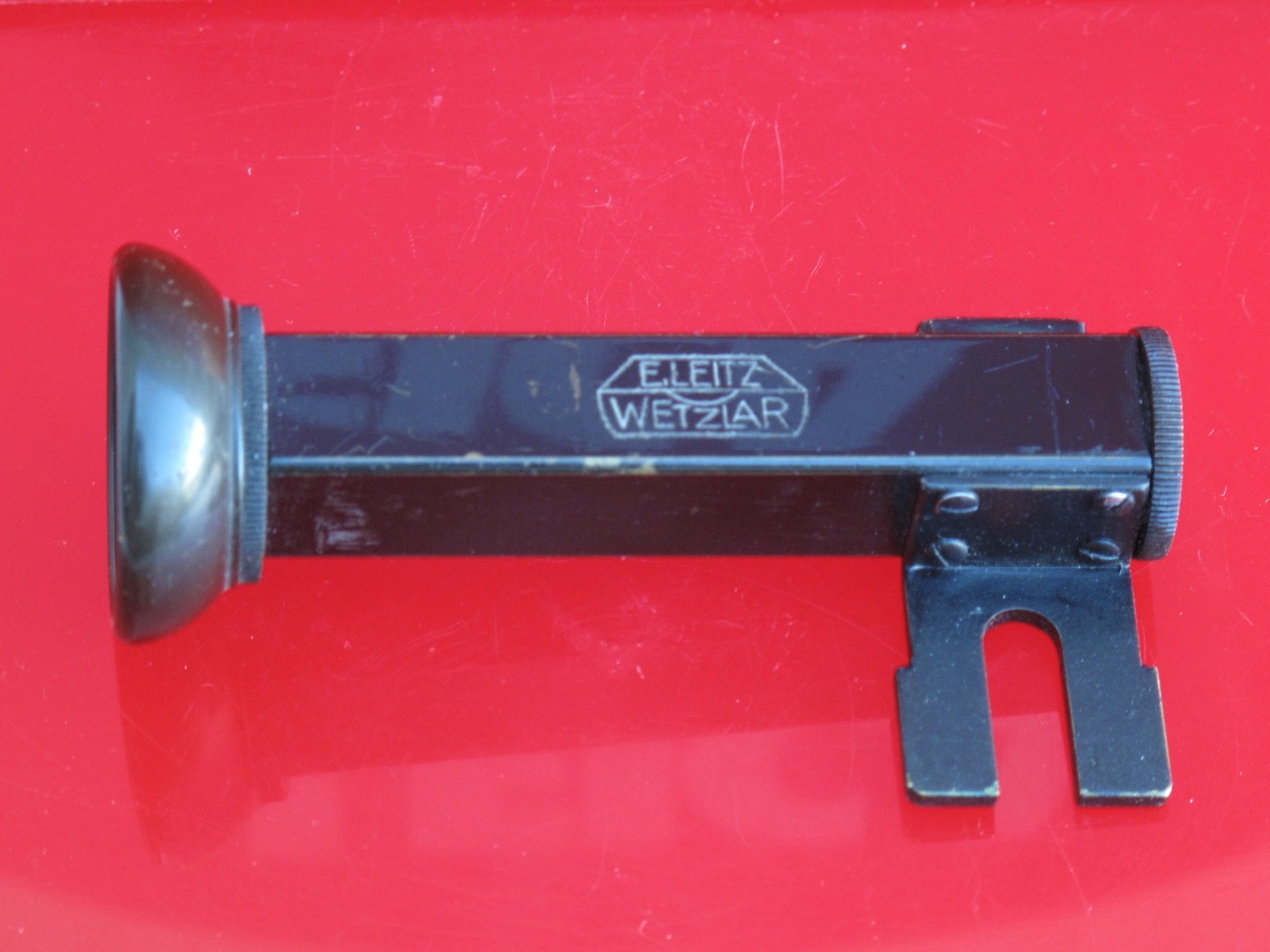 Leica Wintu in black finish, early type right angle finder,  US SELLER "LQQK"