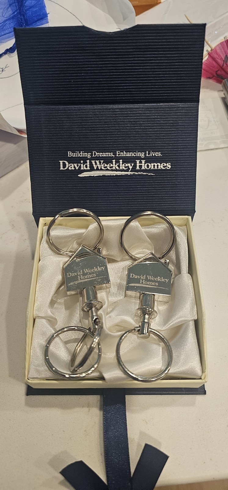 David Weekley HOMES KEYCHAINS