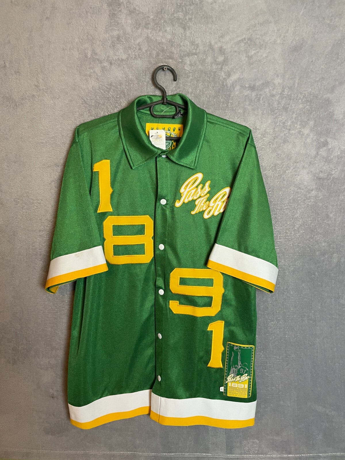 Pass The Rock 1891 Jersey Fan Basketball Shirt Green Mens Size