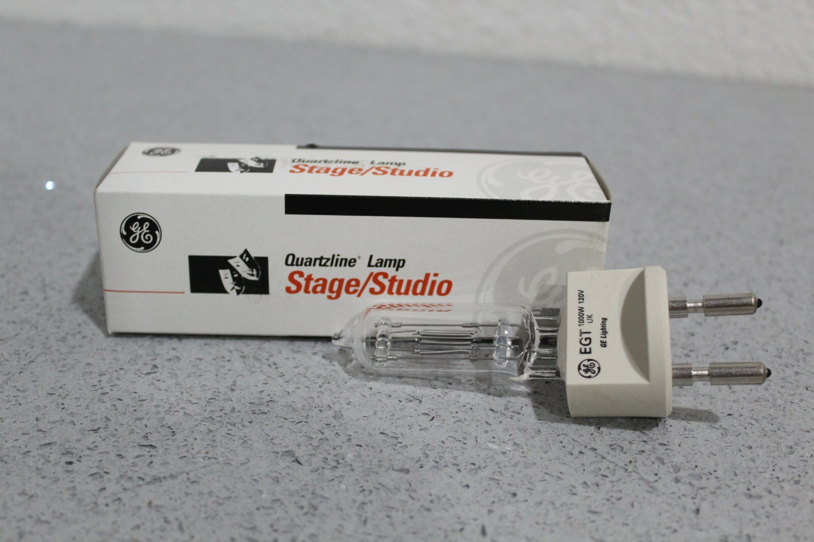 Genuine GE Quartzline EGT Q1000T7/4CL 1000W 120V Photo Stage Projection Lamp