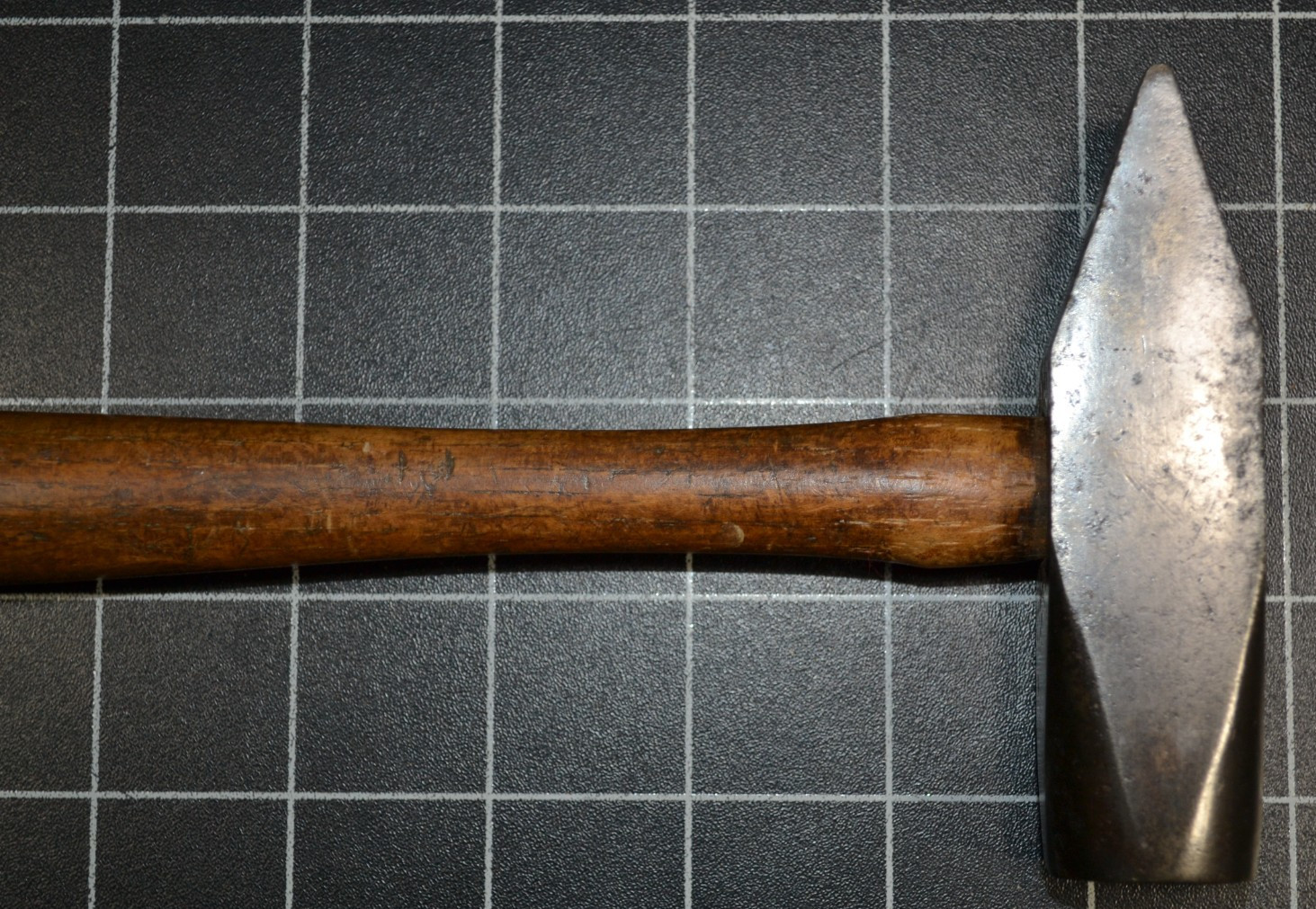 FAYETTE R. PLUMB - TINNERS' RIVETING HAMMER - #6 - ALL ORIGINAL