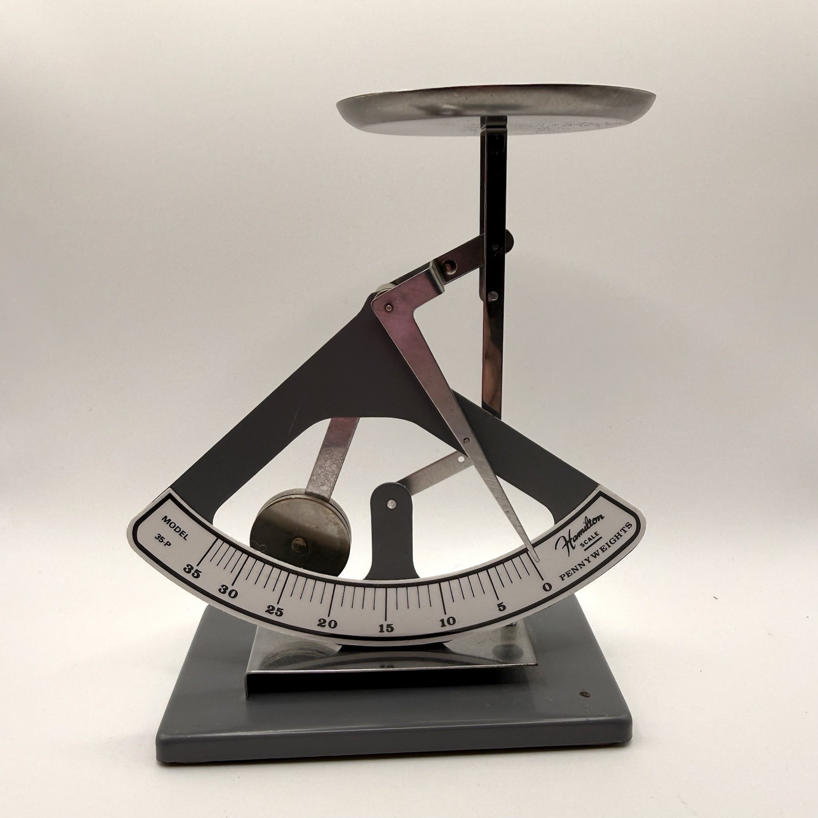 Vintage Hamilton Pennyweight Balance Scale Model 35P Jewelers Gold Scale
