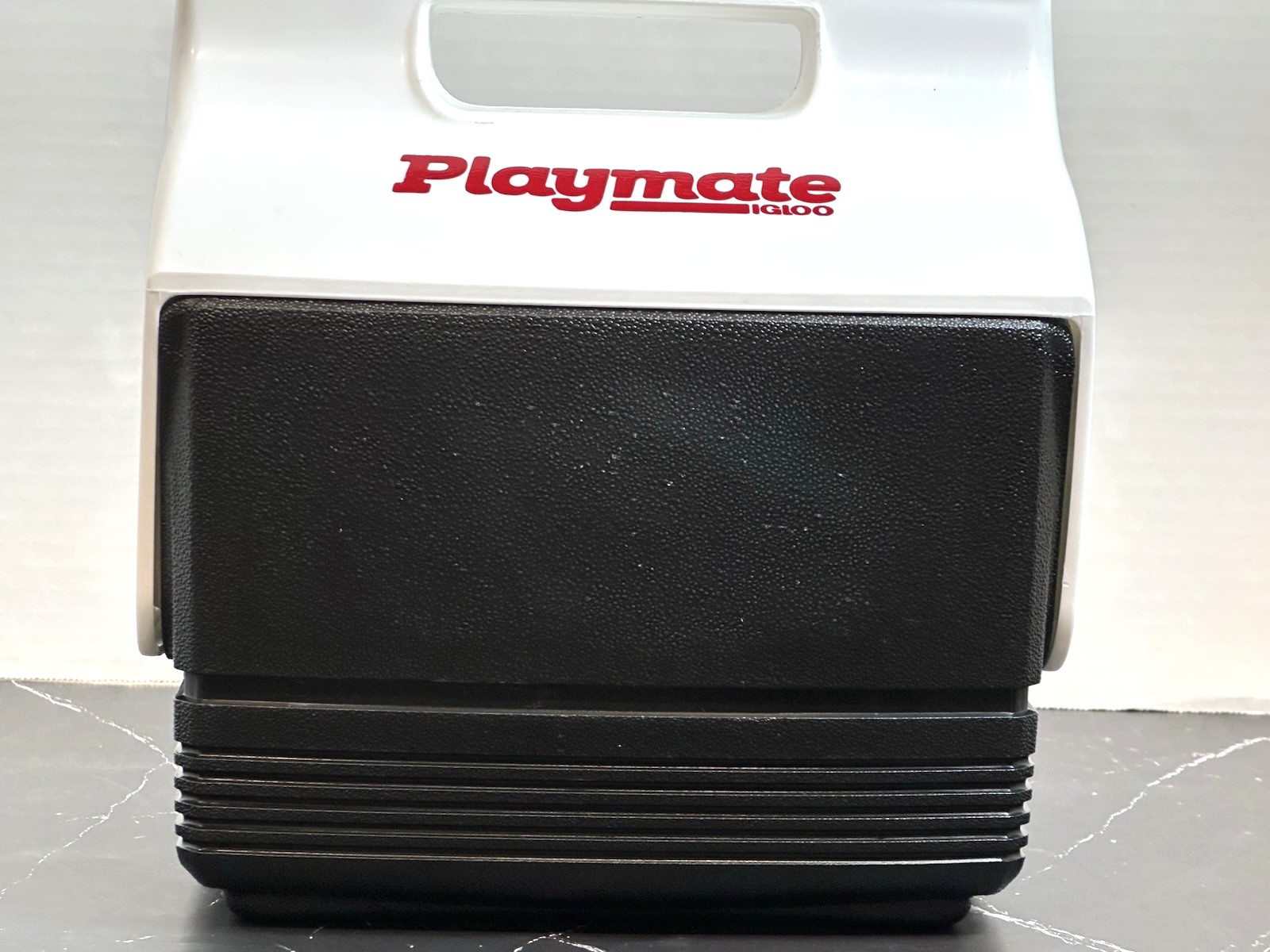 Igloo Playmate Mini Cooler 4 Quart 6 Can Black/White Push Button Lunchbox