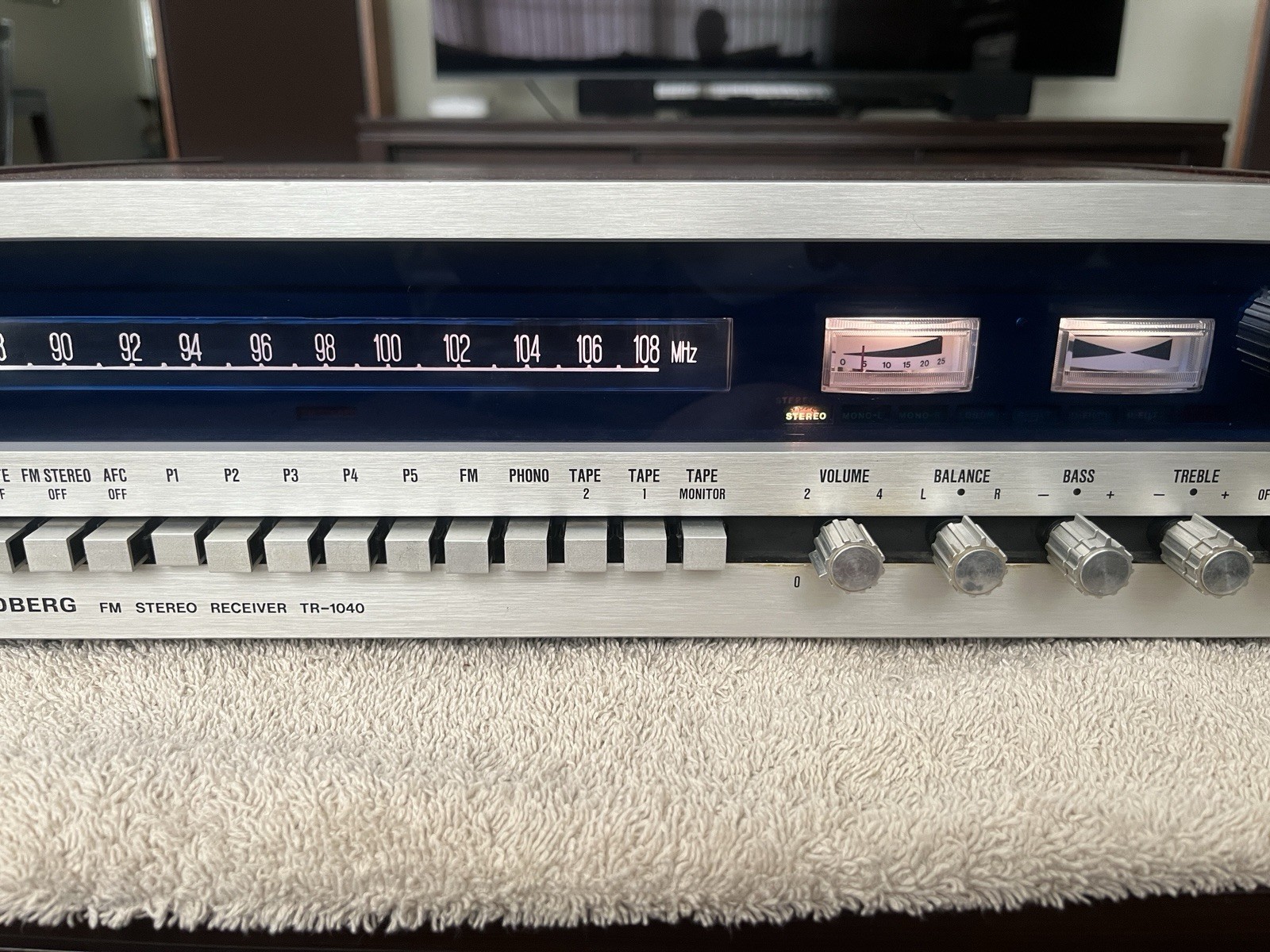 TANDBERG TR-1040 RECEIVER Vintage Stereo for Parts Or Restore