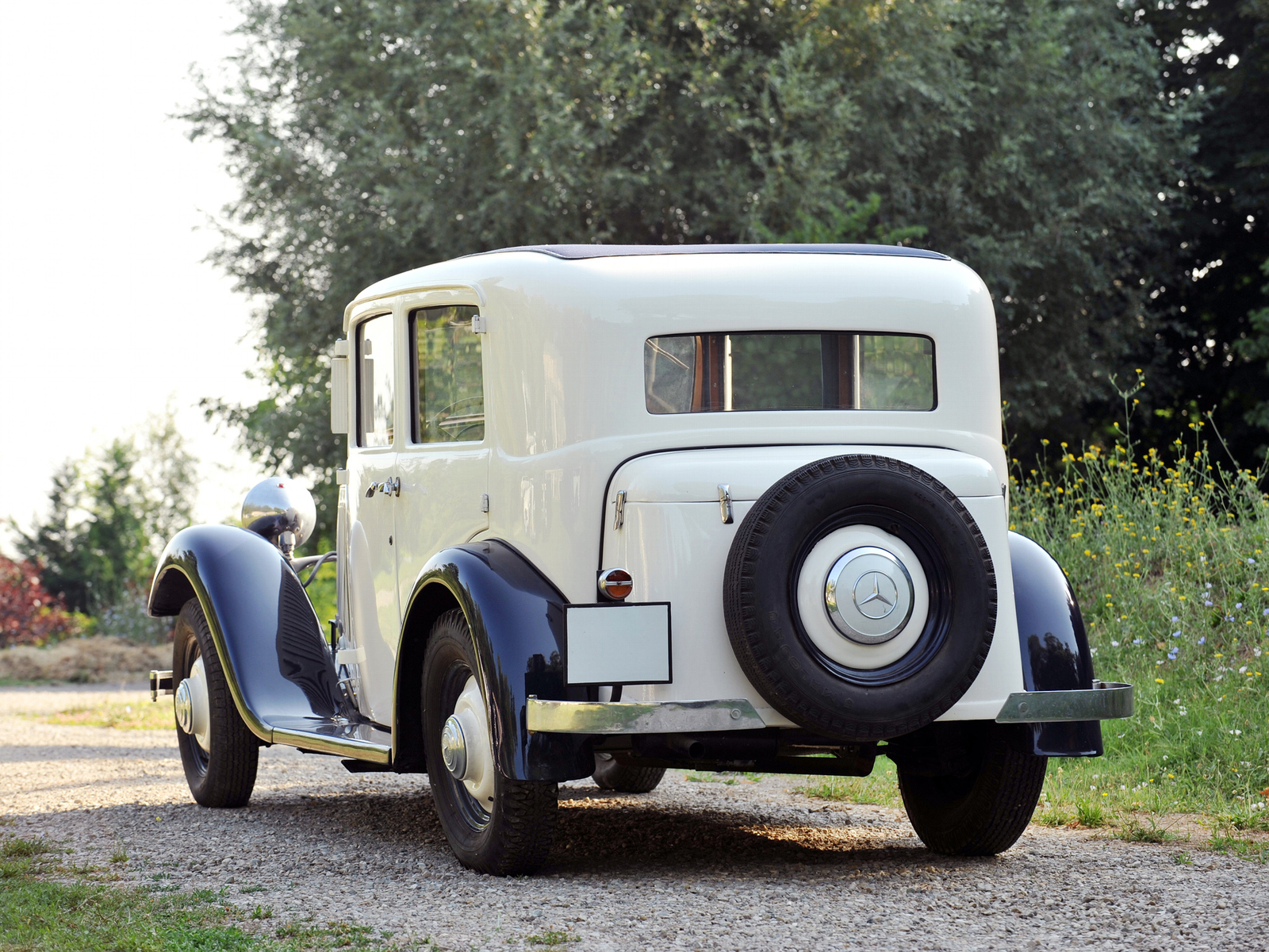 Cars 1931 mercedes benz 170 limousine w15 retro luxury Desk Mat Stitched