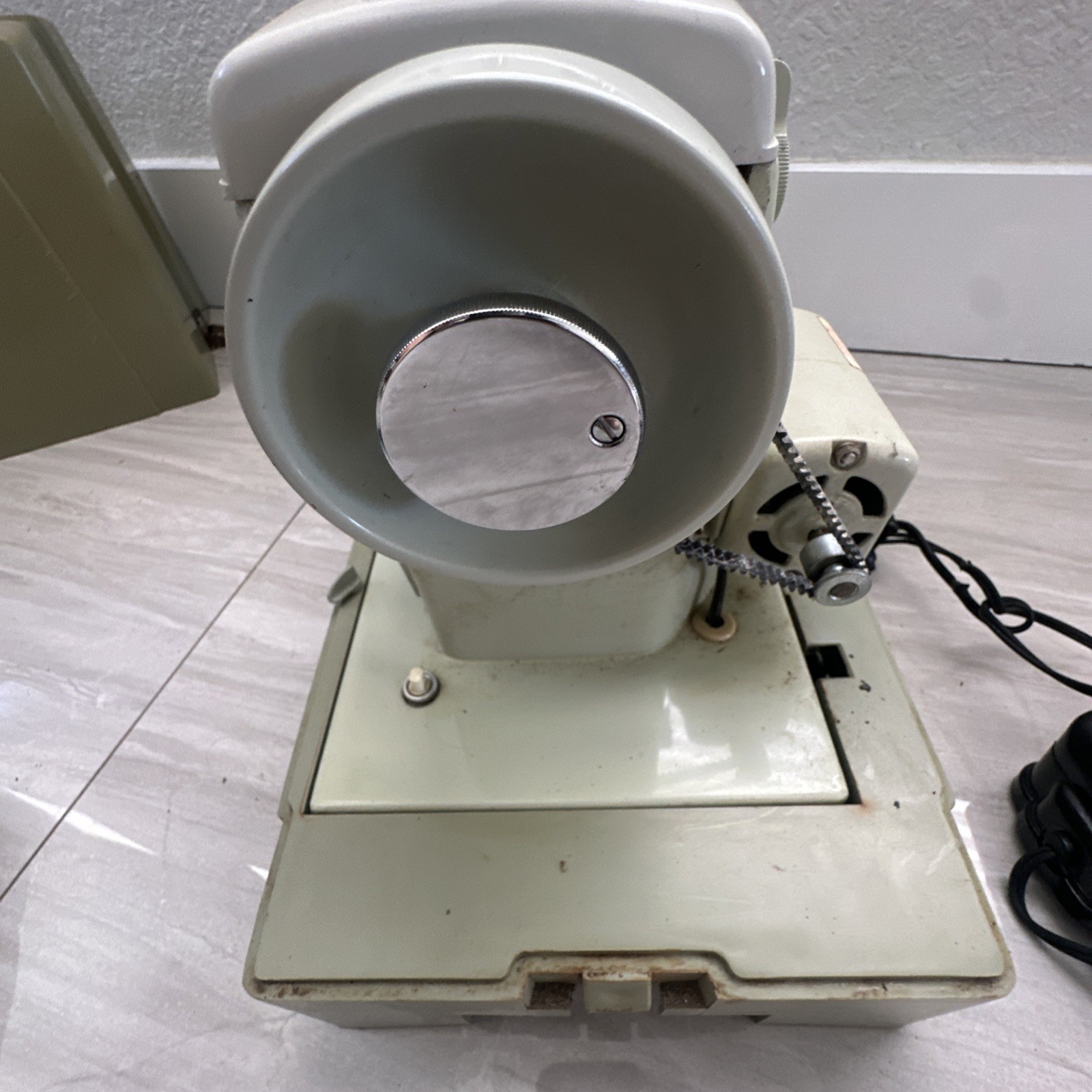 Sears Kenmore Sewing Machine Model 158 W/Pedal & Case (For Parts Or Not Working)