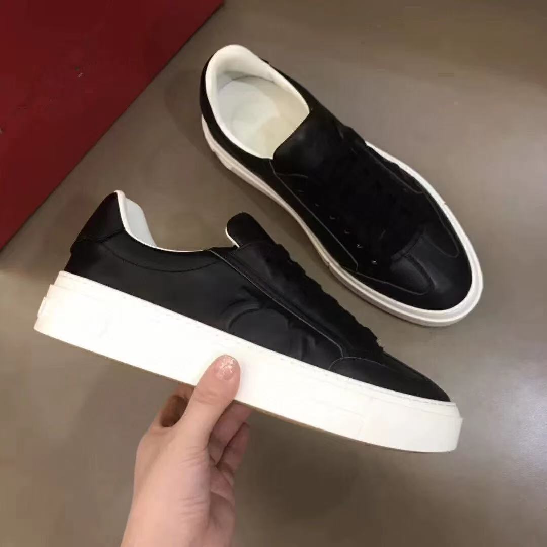 Men's Black & White Casual Board Shoes