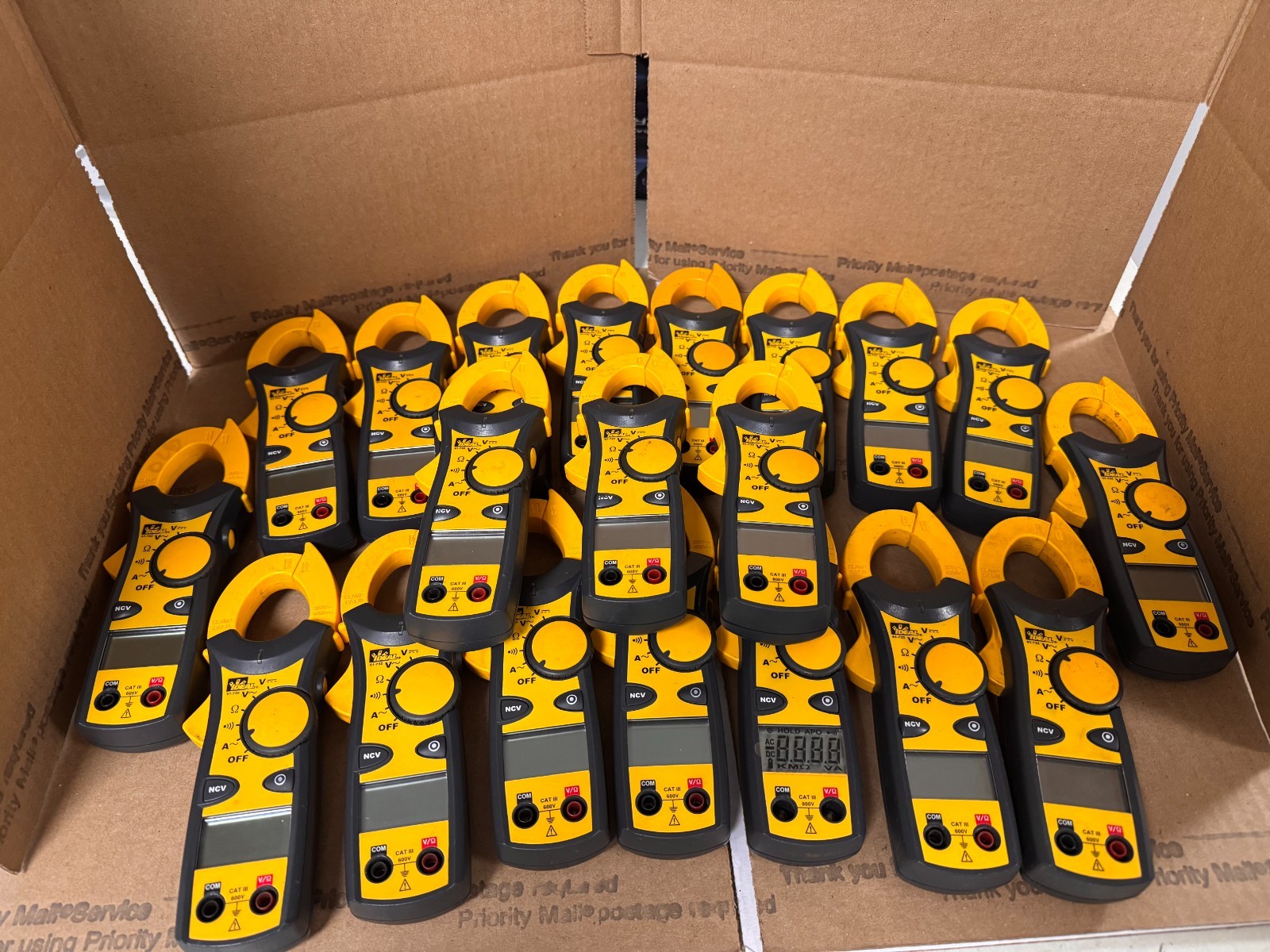 Ideal 61-732 True RMS 400A Clamp Meter Cat III 600 Volt AC/DC (PARTS; LOT OF 20)