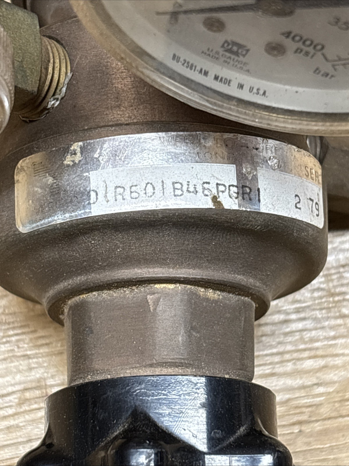 Veriflo Single-Stage Gas Regulator Two Gauge Used
