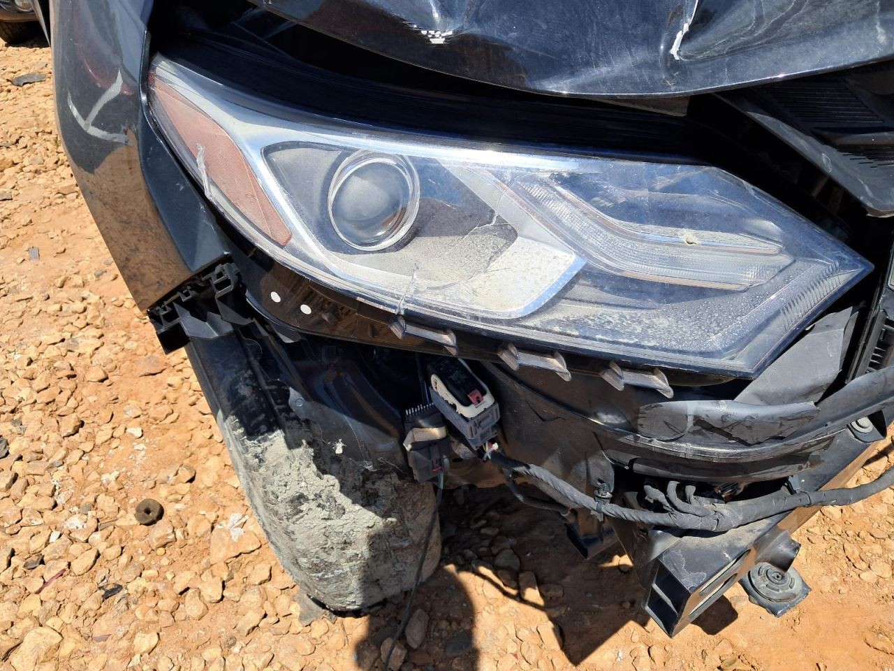 EQUINOX 2019 Glove Box 4768543