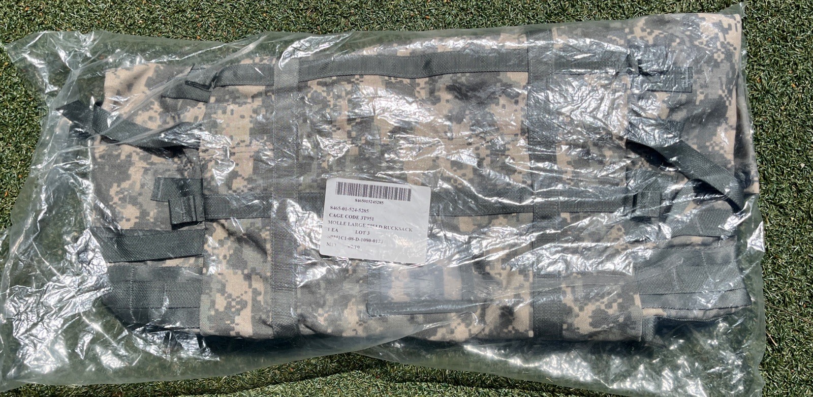 US Military Issue MOLLE II Large Rucksack (ACU) digital camouflage pattern