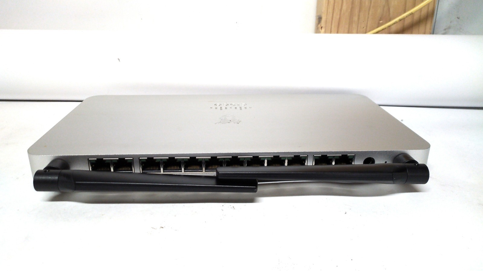 Cisco Meraki MX68CW Cloud Managed Security Appliance (Black)