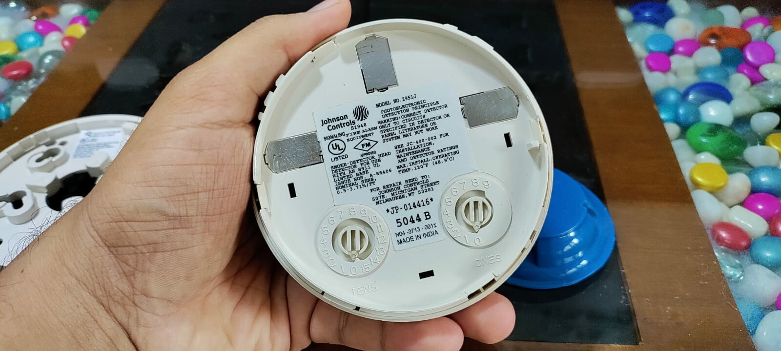 New Set Of 5 Johnson Controls 2951J Photoelectric Smoke Detector &Base Exp Ship1