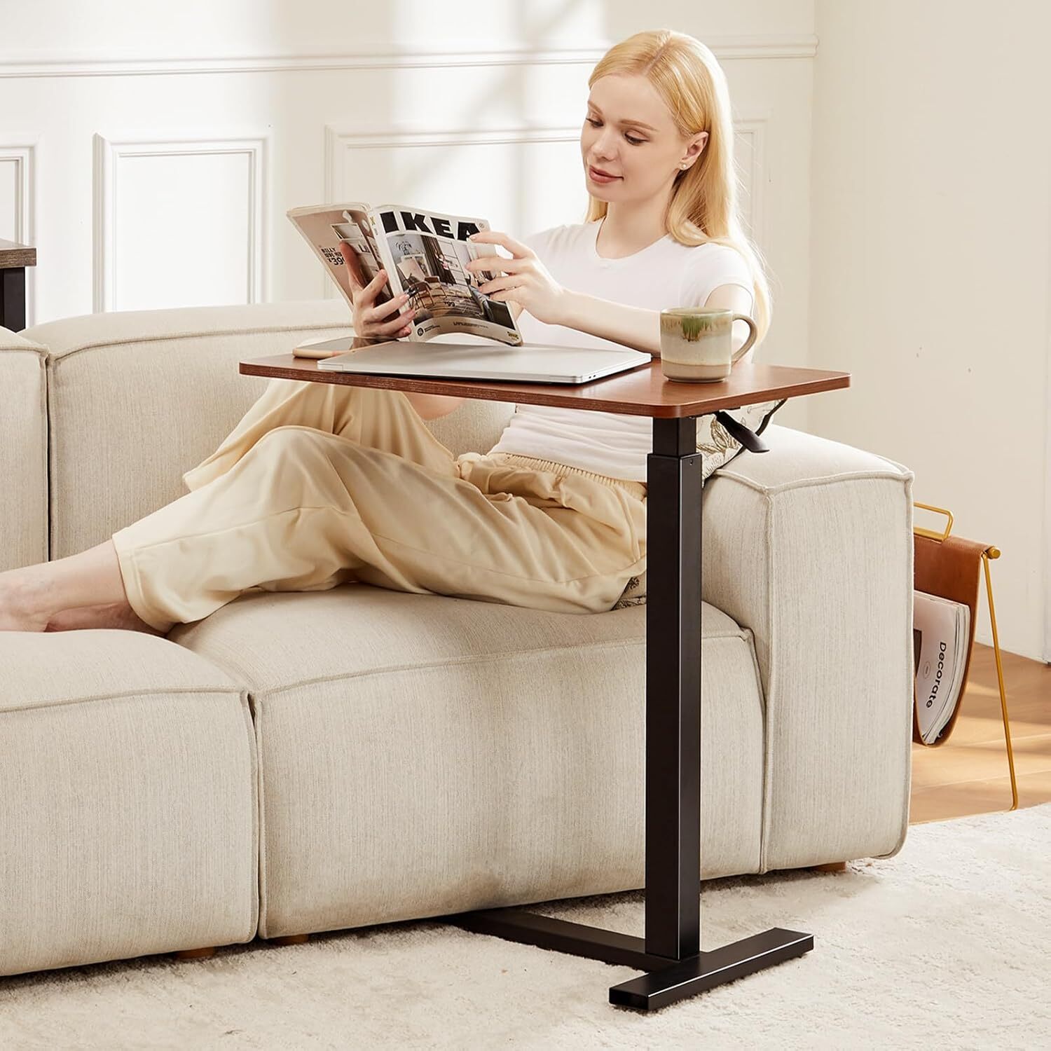 Adjustable Use Bed Standing Table Office Home Overbed Bedside Table with Wheels
