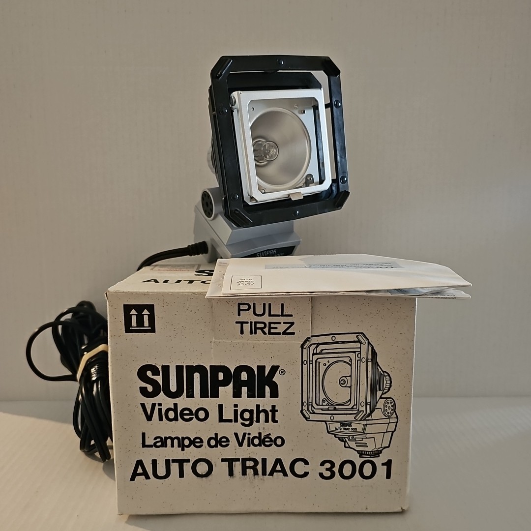 Sunpal Auto Triac 3001 Adjustable Video Photo Light 120v Working Excellent