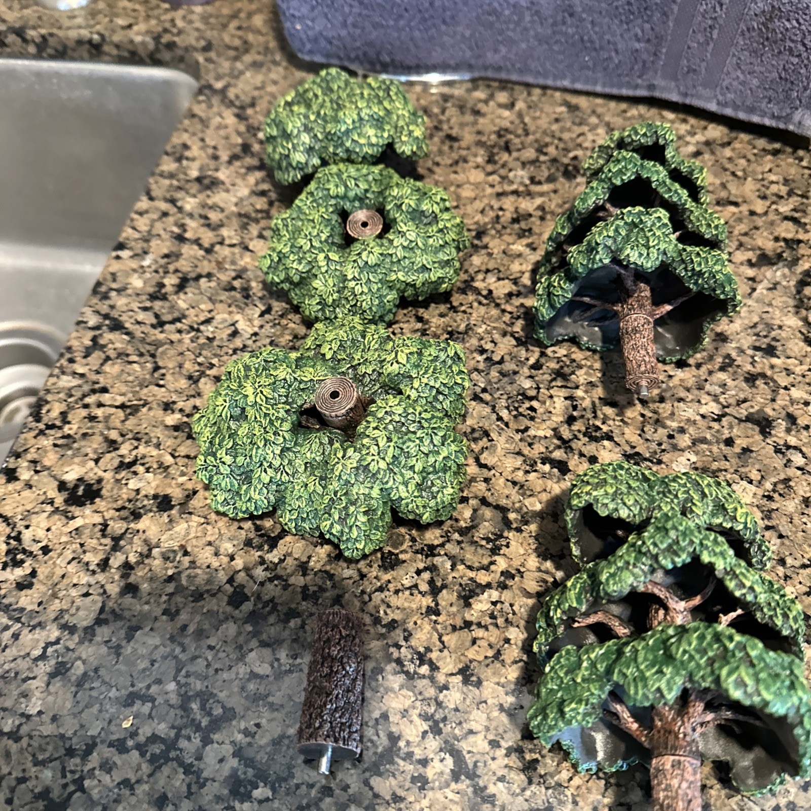 Dwarven Forge Deciduous Tree, Toppers, Factory Painted As Shown