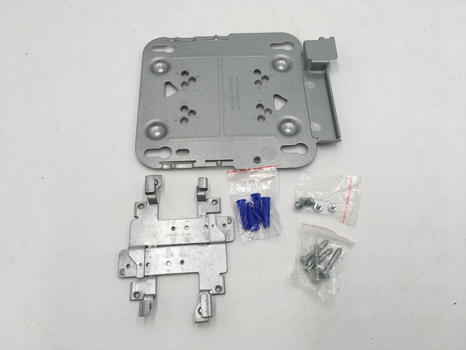 Cisco AIR-AP-BRACKET-1 -  quantity Available  access point T-Rail, screws