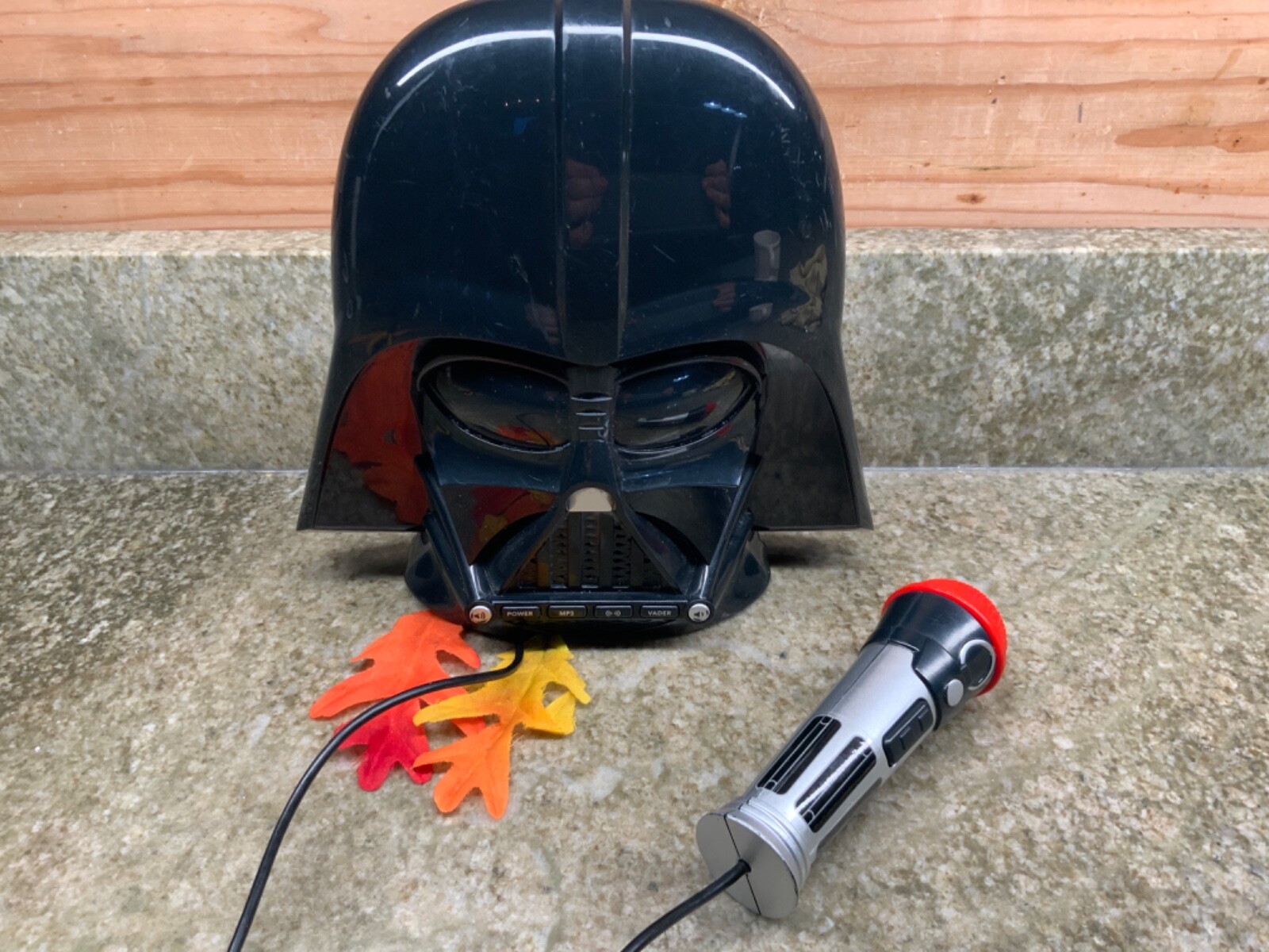 Star Wars Darth Vader Voice Changing Boom Box MP3 Player / AUX IN  SW-160