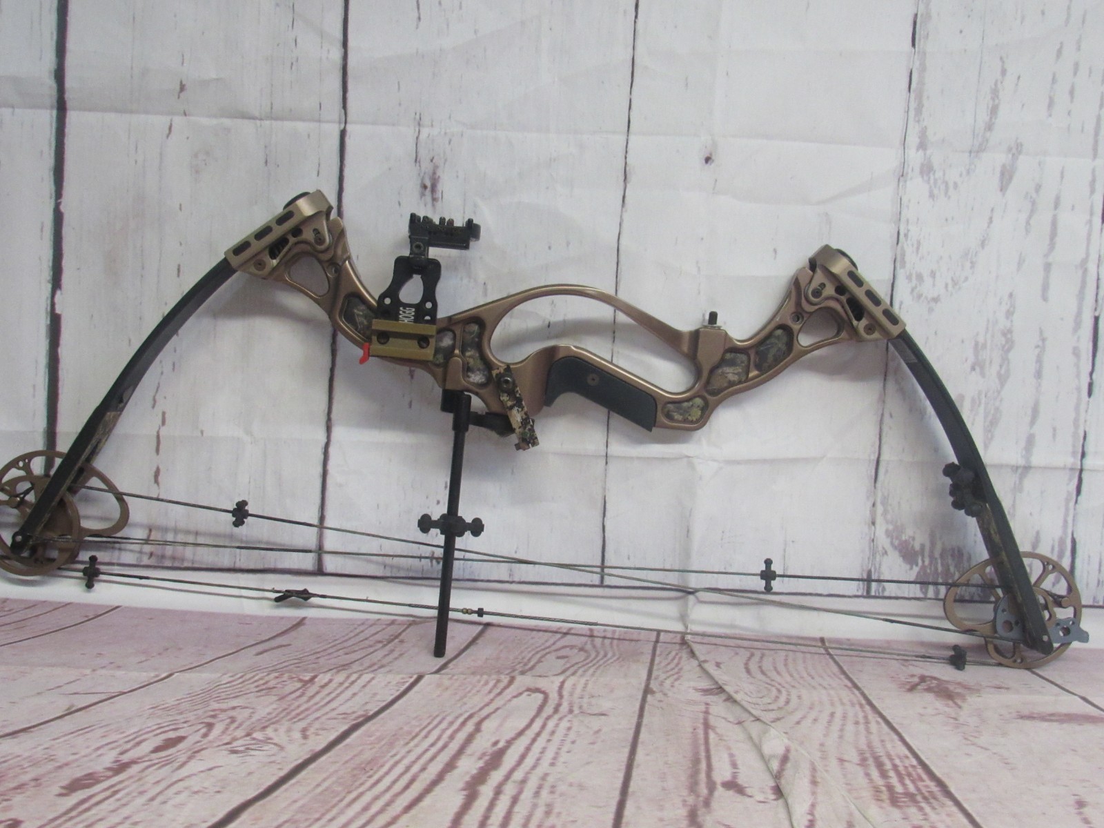 Merlin Archery Merlin XS-ALPHA Compound Right Hand Bow