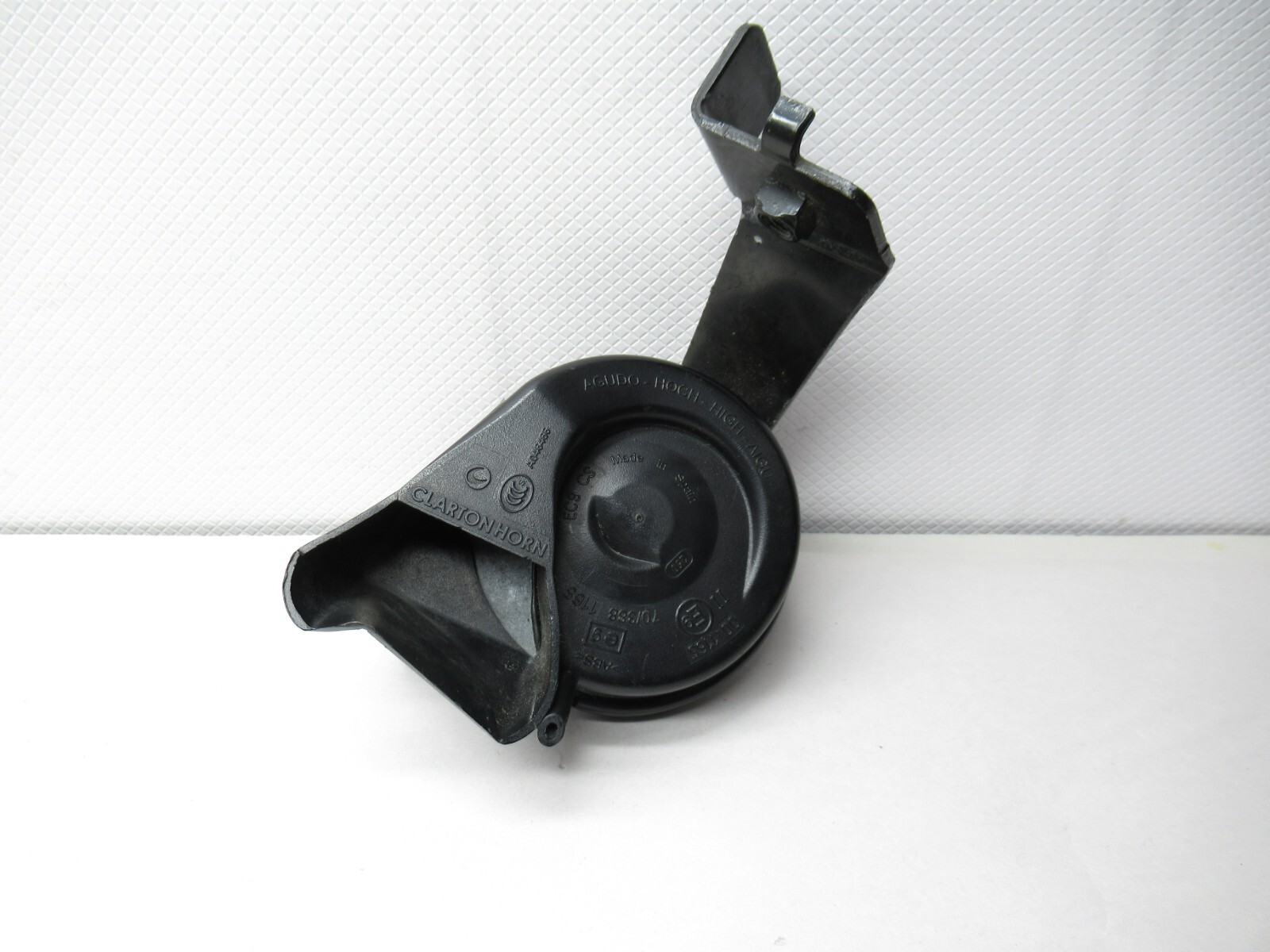 2012-2017 Audi A7 Quattro Horn Signal & Bracket 4G8951229B OEM