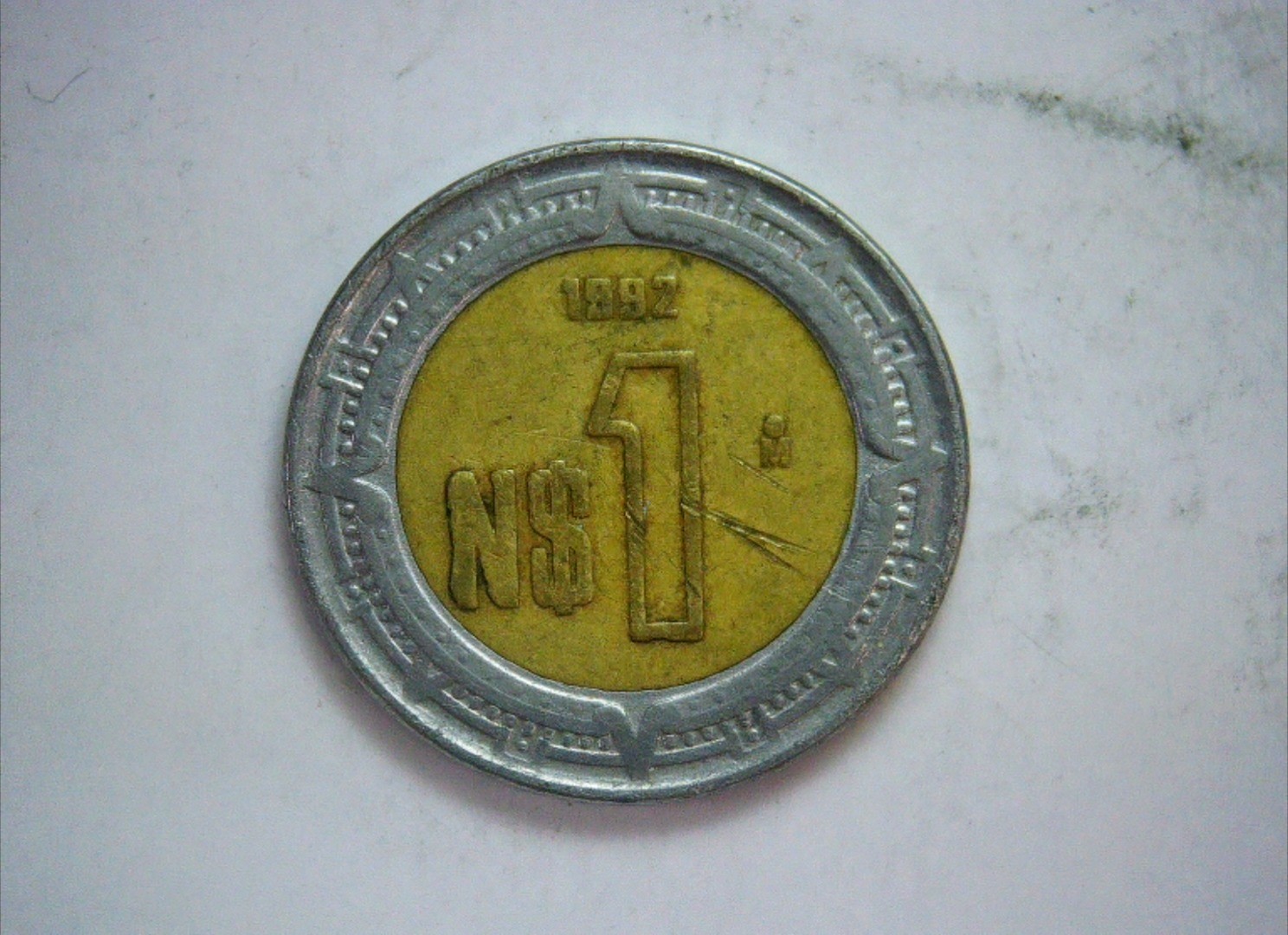 Mexico 1992 1 Nuevo Peso Mexico 1 Nuevo Peso (bimetallic, Ring of the Acceptance