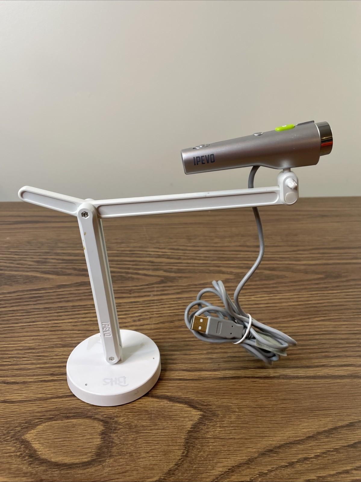 IPEVO P2V USB Doc Camera – Easy Setup, Great Quality 2MP, Autofocus & Macro