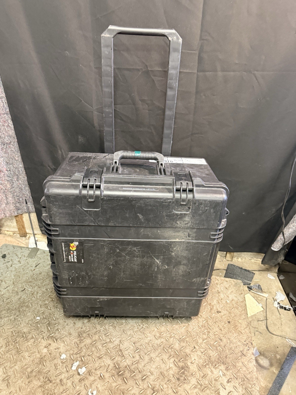 Pelican Storm IM2875 Black Waterproof Rolling Case Great Conditions