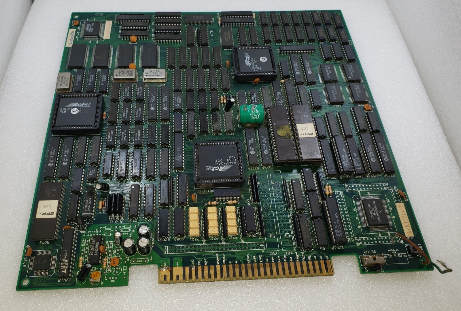 Original PCB (not working )Video Arcade Game K10214409 Version 60rt