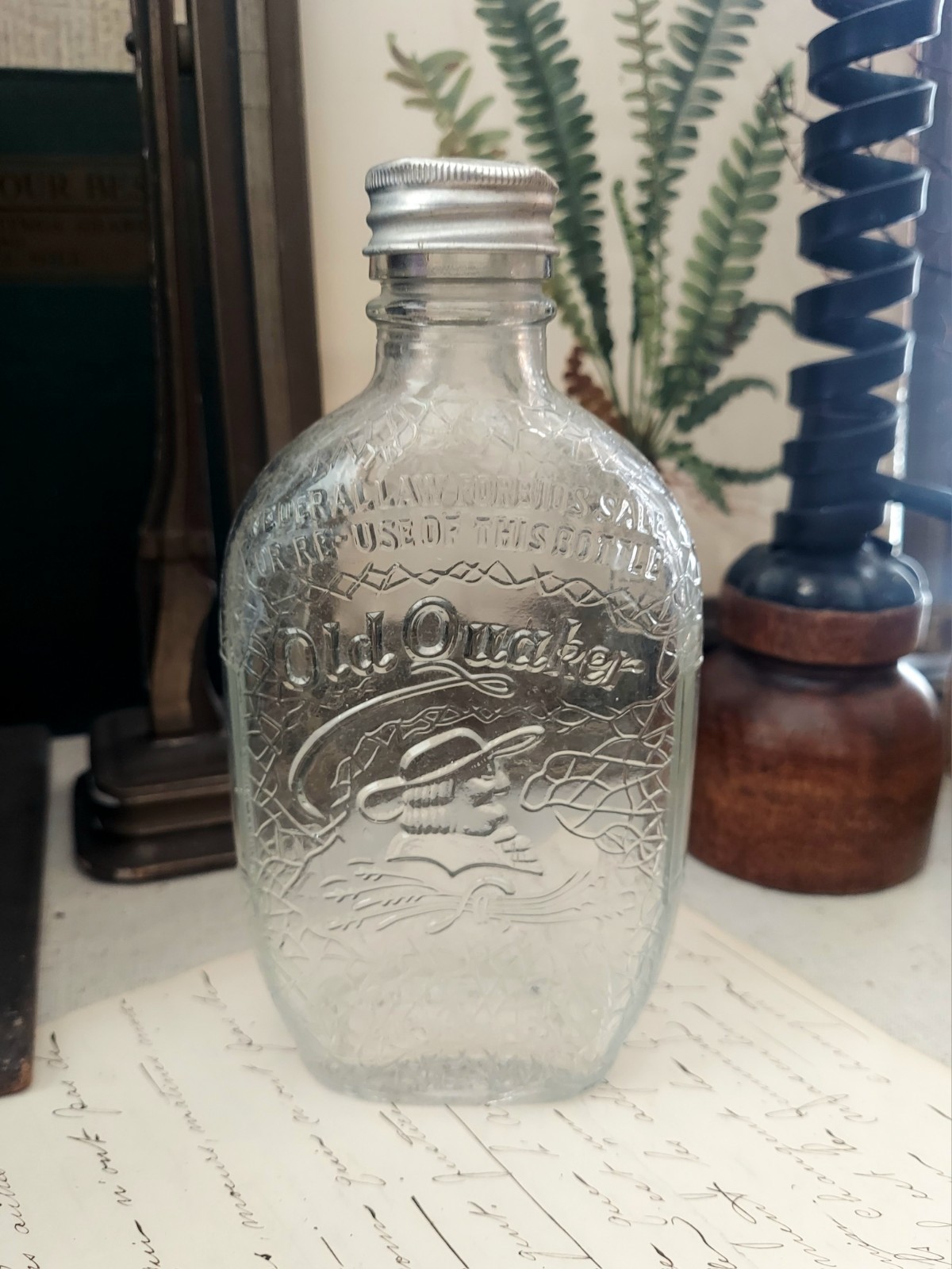 Old Quaker Pint Size Whiskey Embossed Quaker And Spider Web Texture