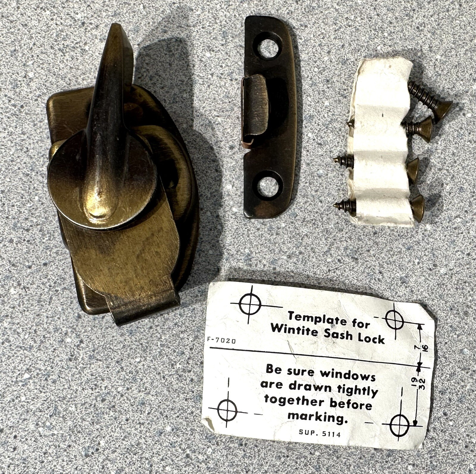 NEW Amerock Solid Brass BP7045-AE Sash / window Lock Bright BRASS finish NOS