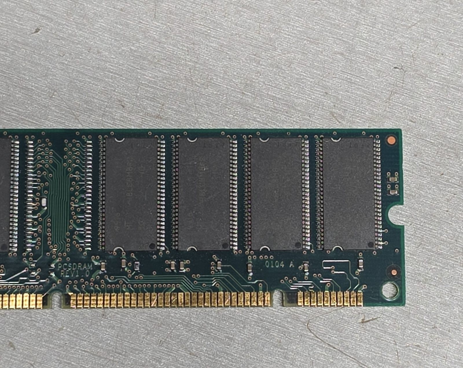 Micron MT16LSDT1664AG-662C4 128MB PC66 SDRAM DIMM Desktop Memory Module