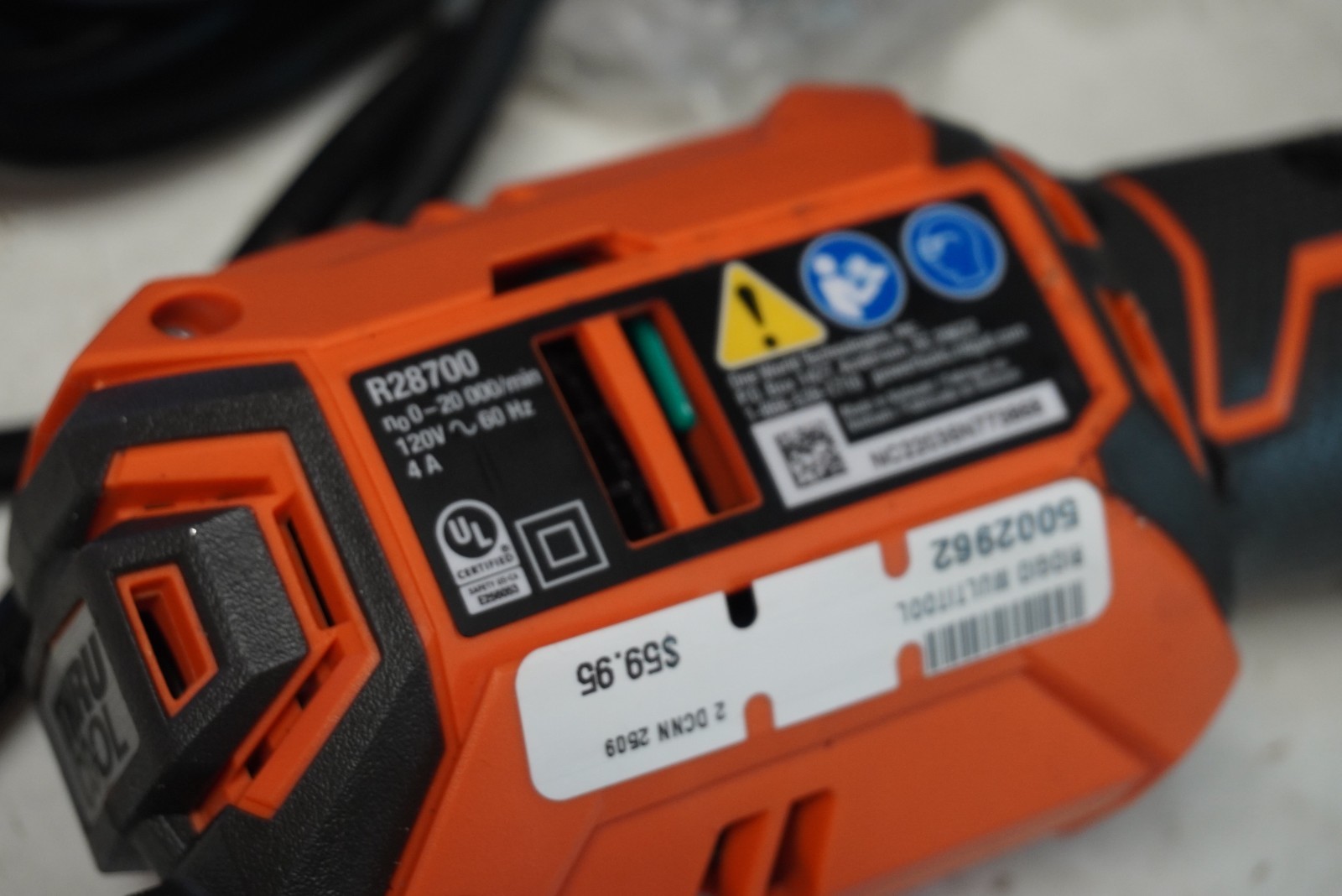 R28700 - 4Amp - Corded Oscillating Multi-Tool