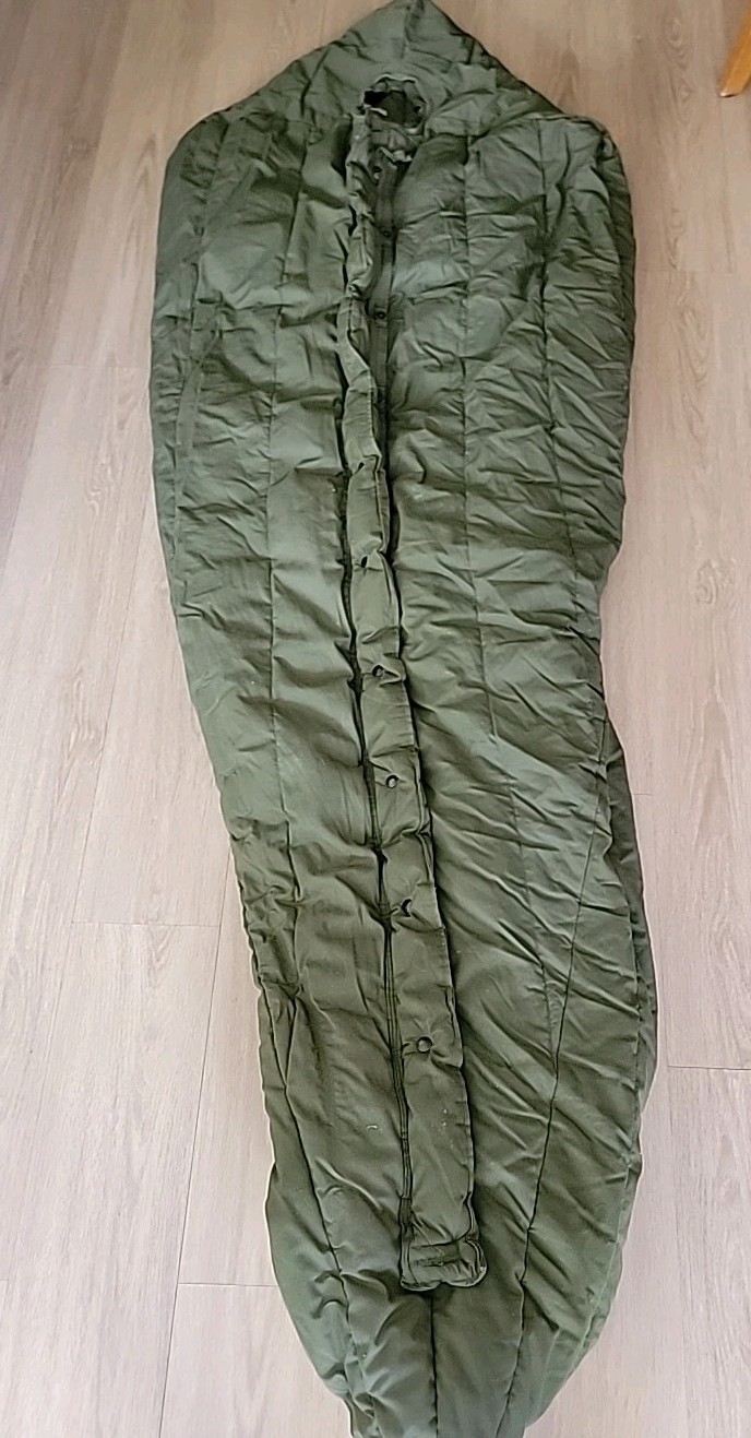 Vintage Intermediate Cold Weather Sleeping Bag US Mummy Bag