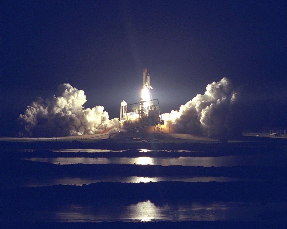 STS-86 supplies to Mir Launch Space Shuttle Atlantis 8X12 PHOTOGRAPH