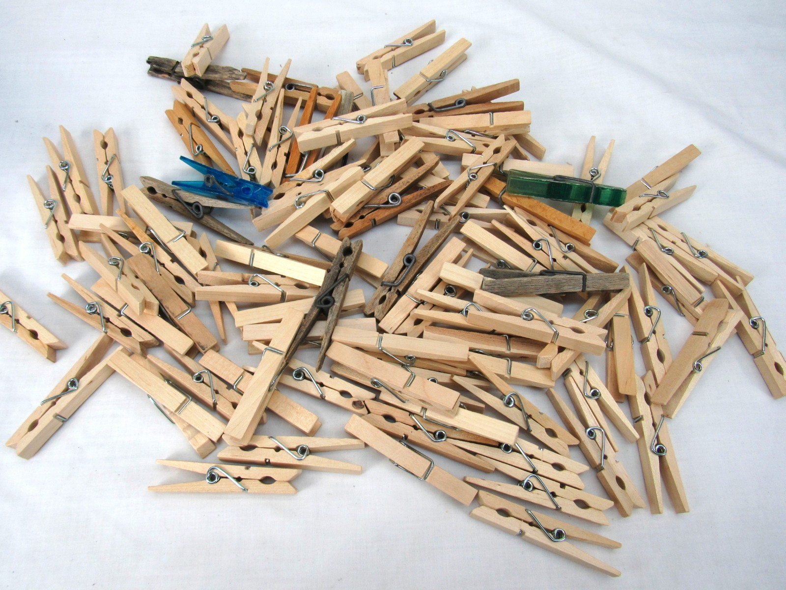 Vintage Wood Clothes Pins Mixed Lot 96 Farmhouse Laundry Country Decor Crafts